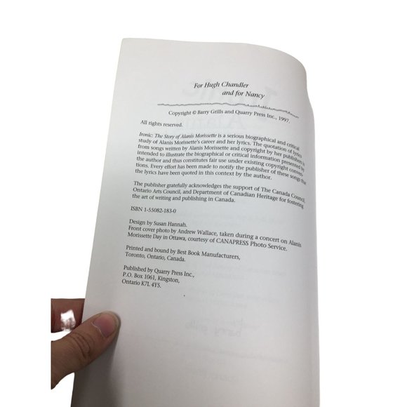 Ironic: Alanis Morissette the Story By Barry Grills Paperback Book - Picture 8 of 16